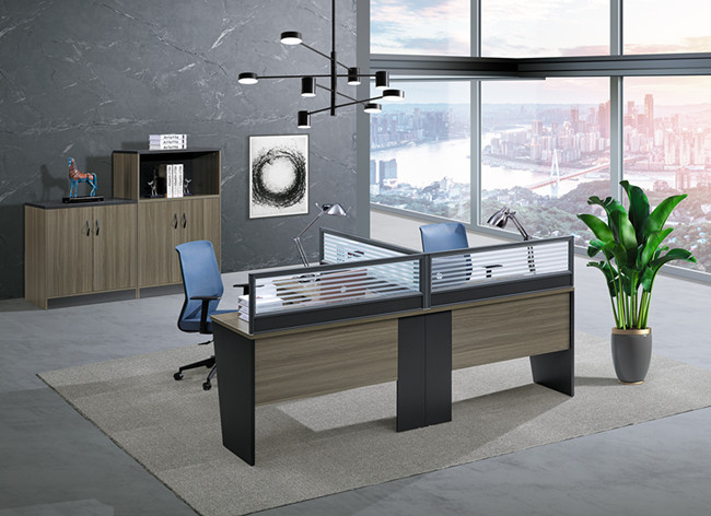 ​深圳办公家具厂教您选择板式办公家具材质要点！